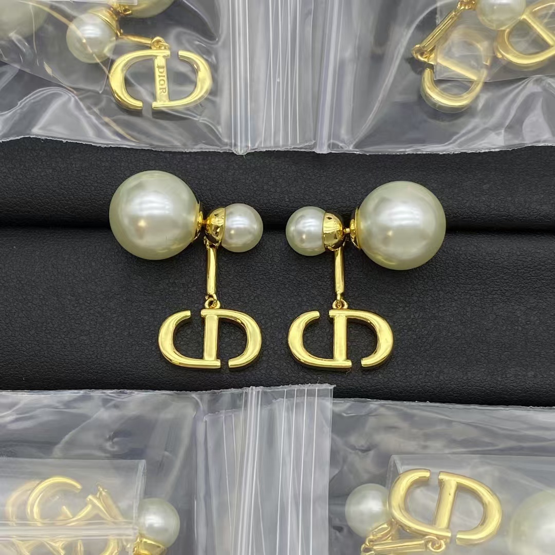Dior CD Dangle Pearl Earrings - Best Replica Jewelry™