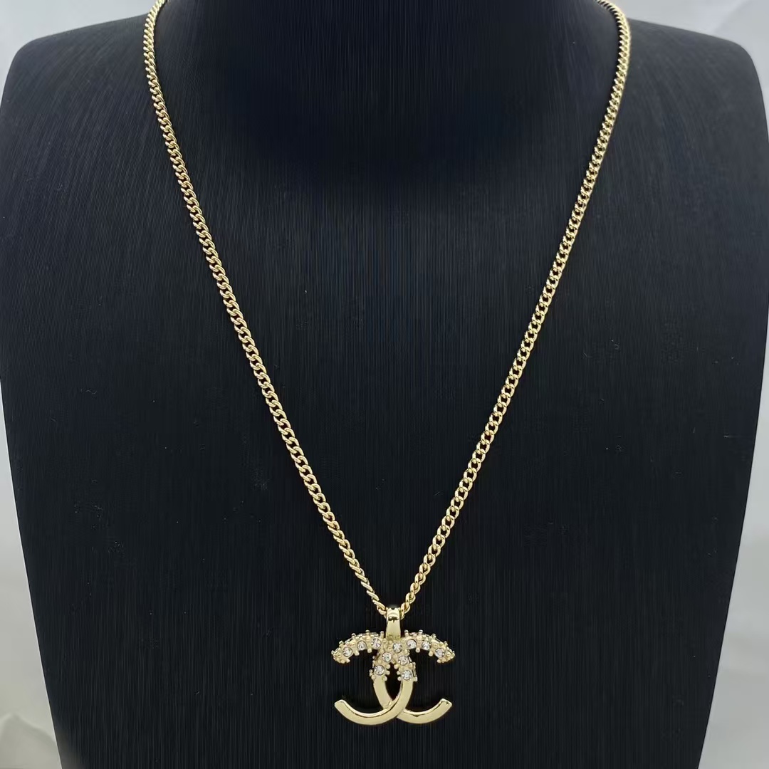 Chanel Coco Pendant Minimalistic Gold Necklace - Best Replica Jewelry™