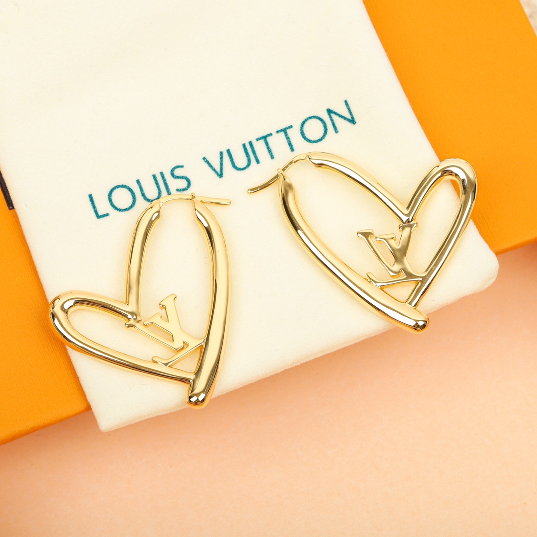 Louis Vuitton Fashion Love Heart Earrings - Best Replica Jewelry™