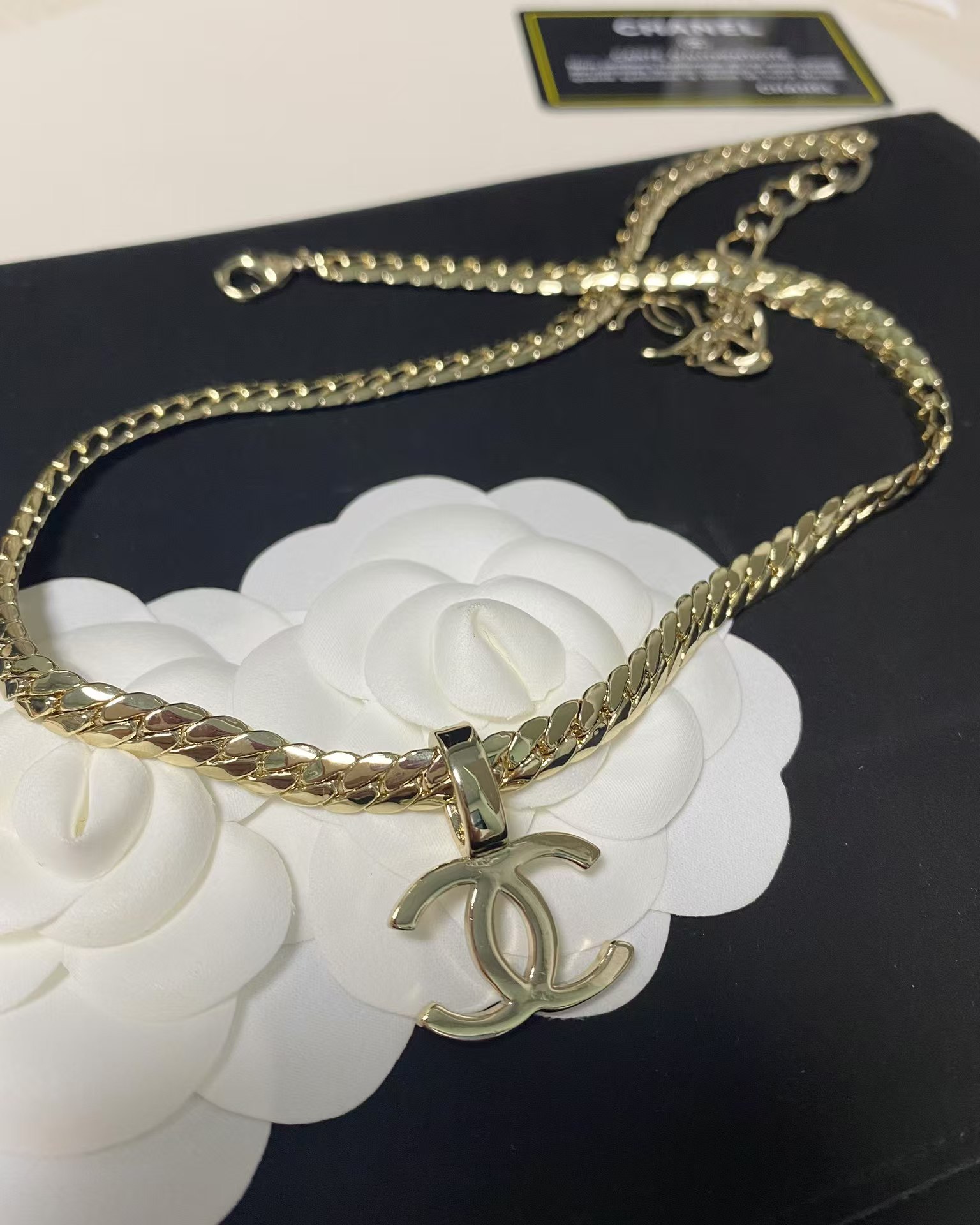 Chanel Chunky Flat Cuban Chain Necklace - Best Replica Jewelry™