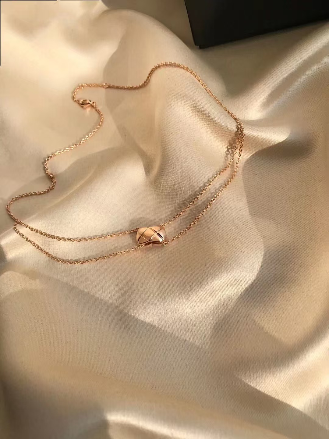 Chanel Coco Crush Rose Gold Necklace - Best Replica Jewelry™