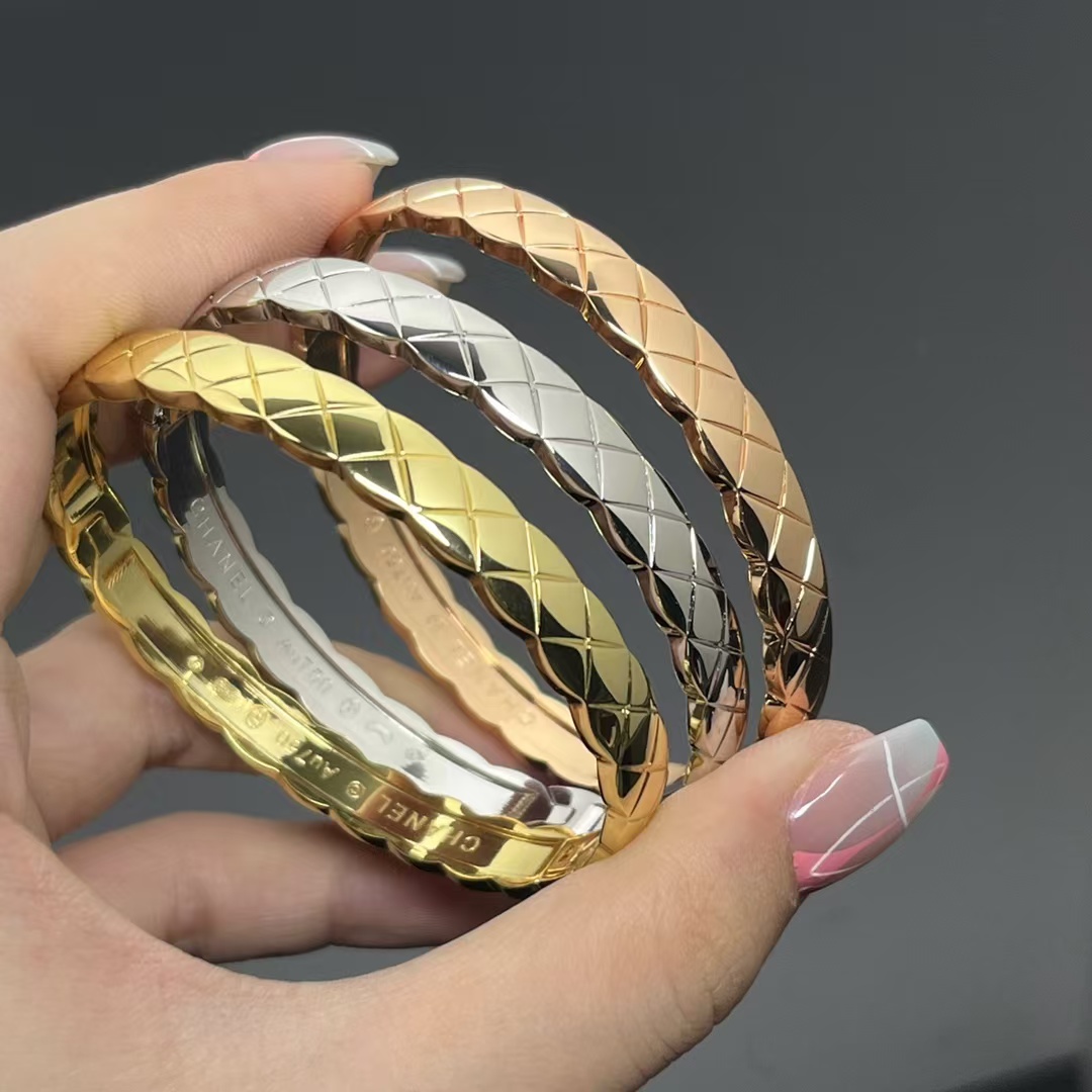 Chanel Coco Crush Bangle Bracelet - Best Replica Jewelry™