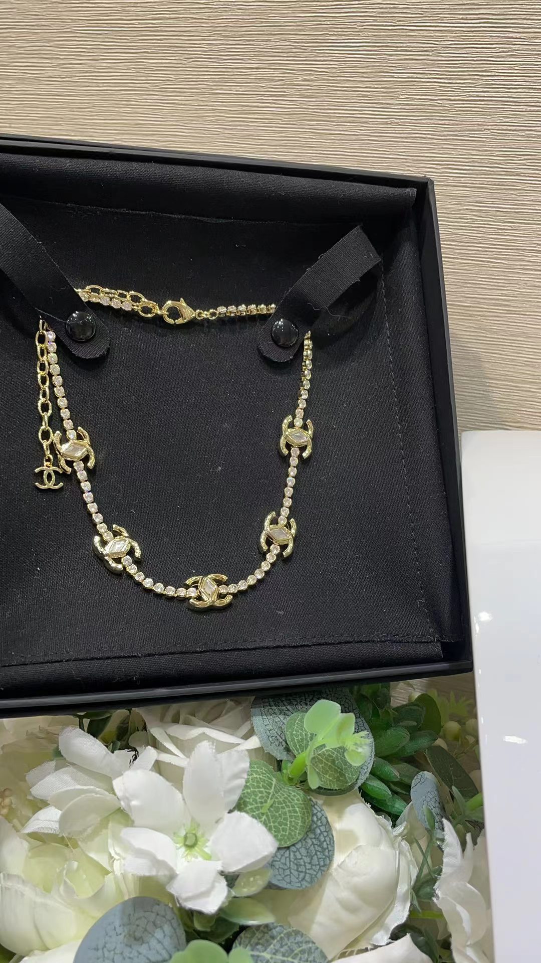 Chanel Jennie Celebrity Style Choker Necklace - Best Replica Jewelry™