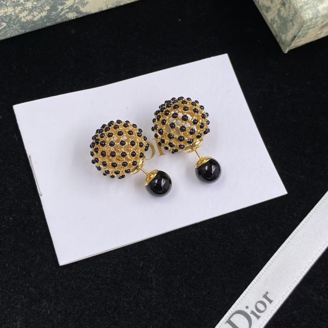 Dior Black Stud Earrings - Best Replica Jewelry™
