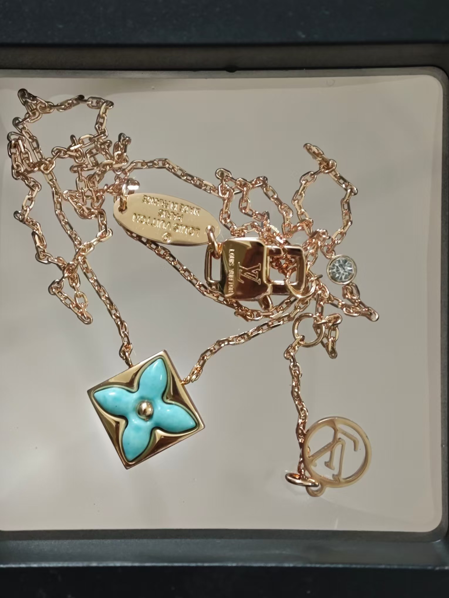 Louis Vuitton Color Blossom BB Star Pendant Necklaces - Best Replica Jewelry™