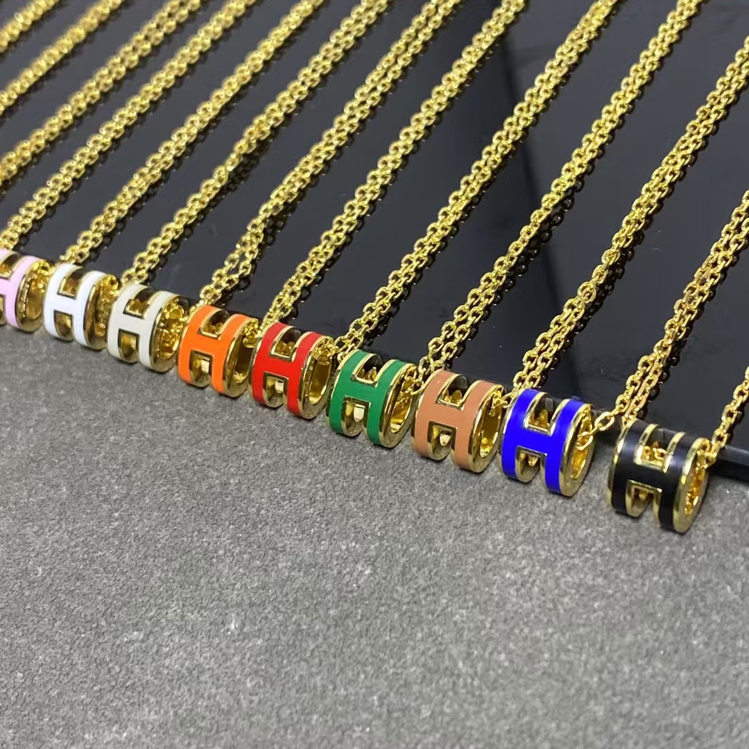 Hermes Mini Enamel H Pendant Necklace - Best Replica Jewelry™