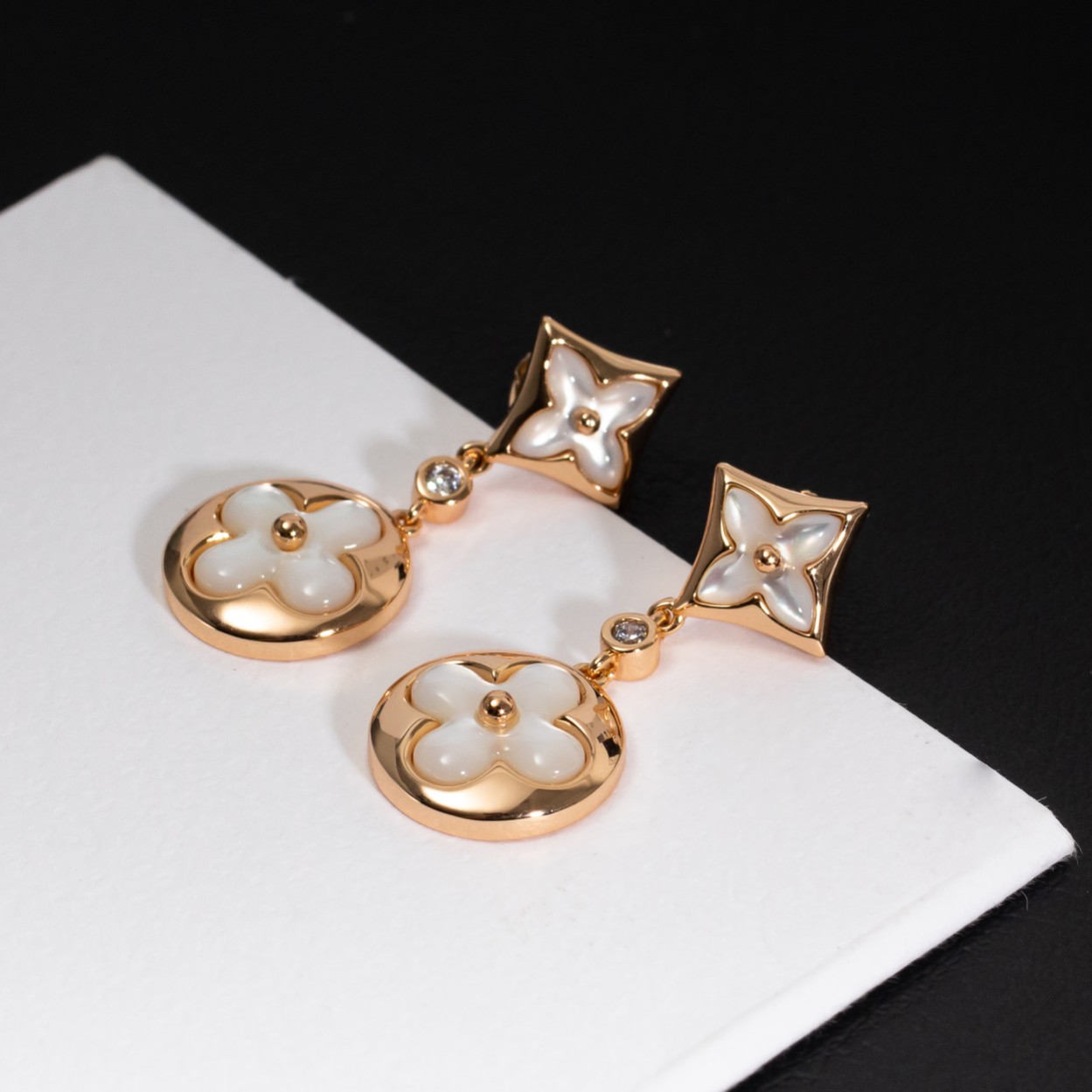 Louis Vuitton Color Blossom Long Earrings - Best Replica Jewelry™