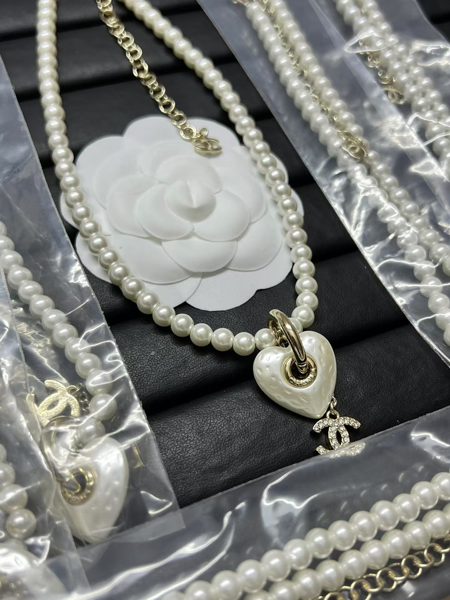 Chanel Heart with Double C Pendant Drop Pearl Necklace - Best Replica Jewelry™