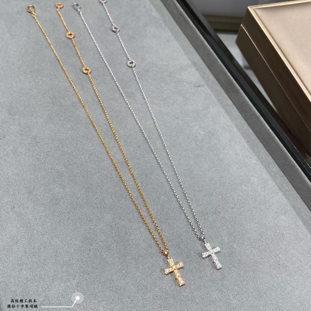 Bvlgari Cross Croce Pendant Necklace - Best Replica Jewelry™