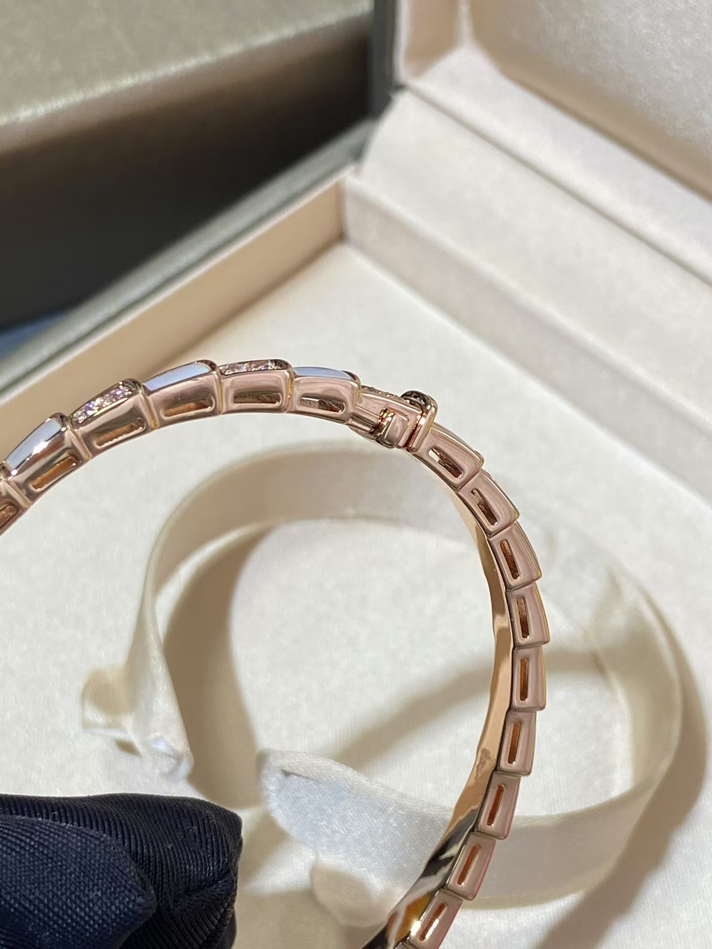 Bvlgari Serpenti Viper Bracelet Bangle in Rose Gold - Best Replica Jewelry™