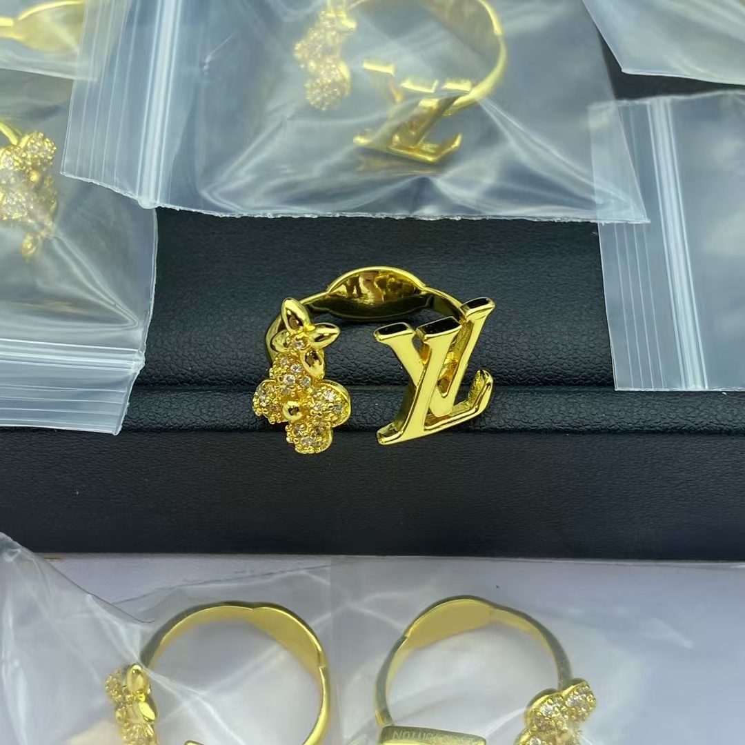 Louis Vuitton Open Ring - Best Replica Jewelry™