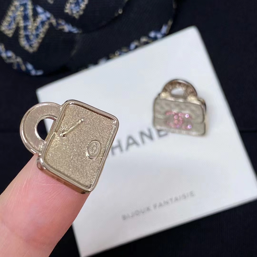 Chanel Pink Double C Lock Earrings - Best Replica Jewelry™