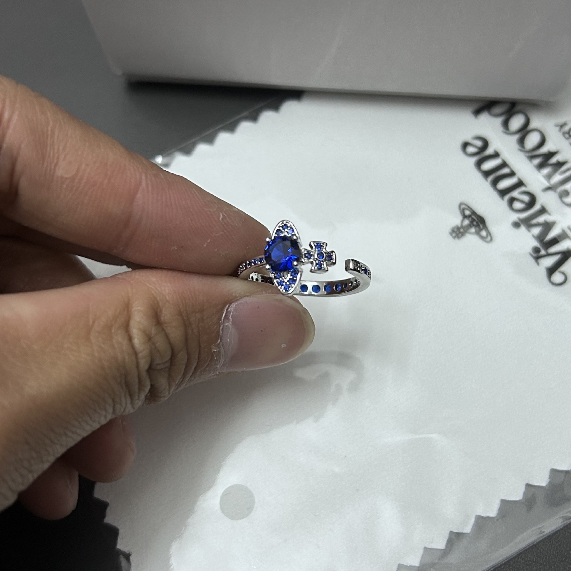 Vivienne Westwood Adjustable Pink Purple Blue Daimond Ring - Best Replica Jewelry™