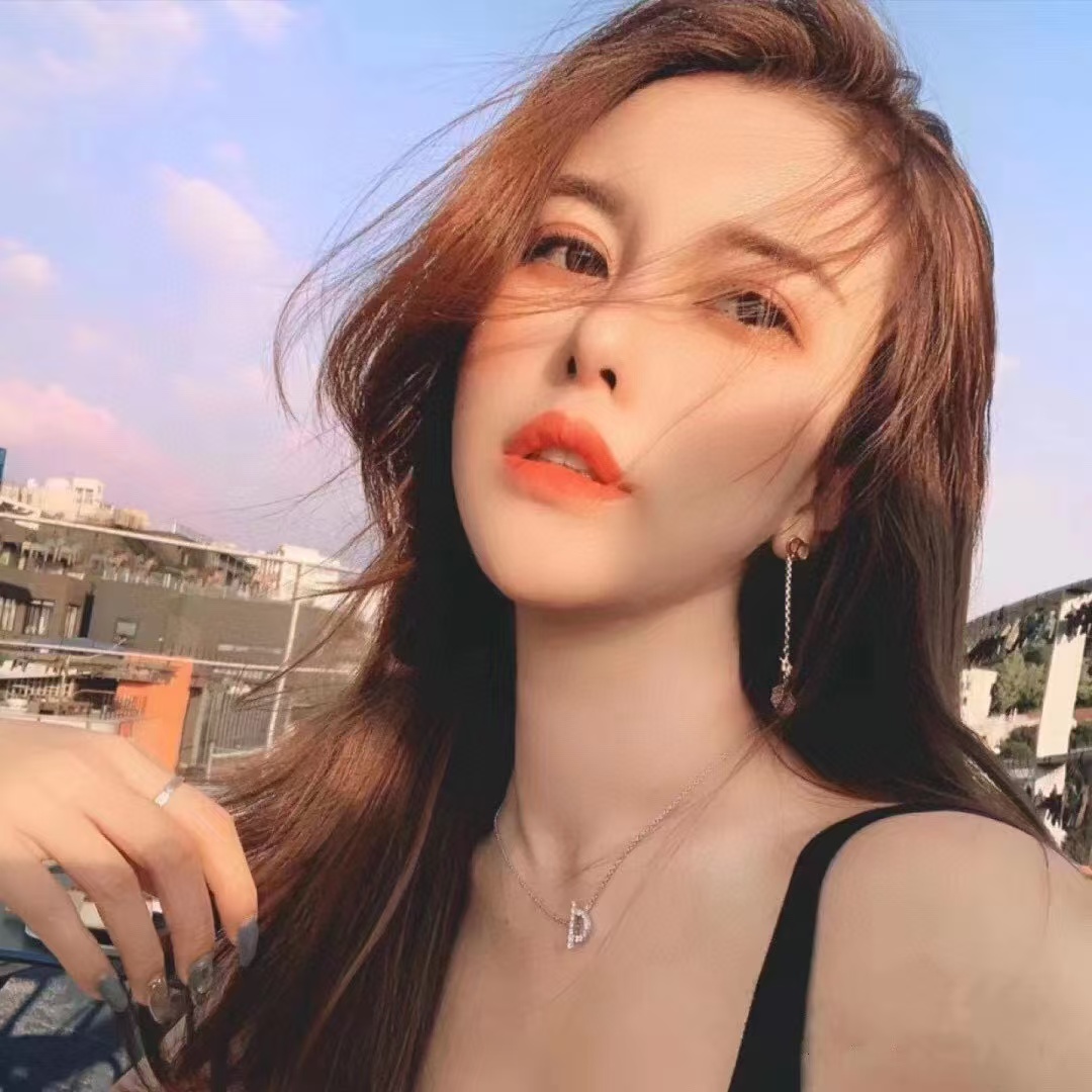 Hermes Q Pendant Necklace - Best Replica Jewelry™