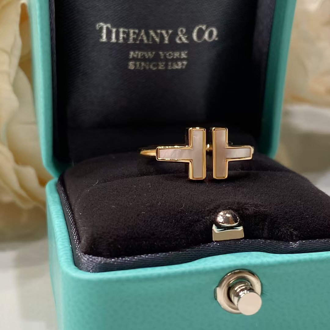 Tiffany Mother of Pearl Double T Ring - Best Replica Jewelry™