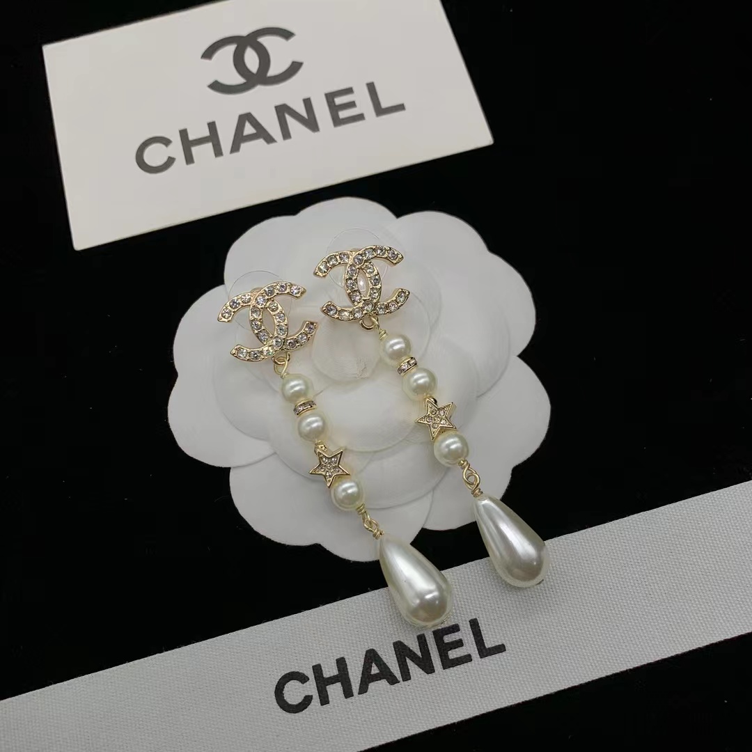 Chanel Teardrop Pearl Tassel Earrings - Best Replica Jewelry™