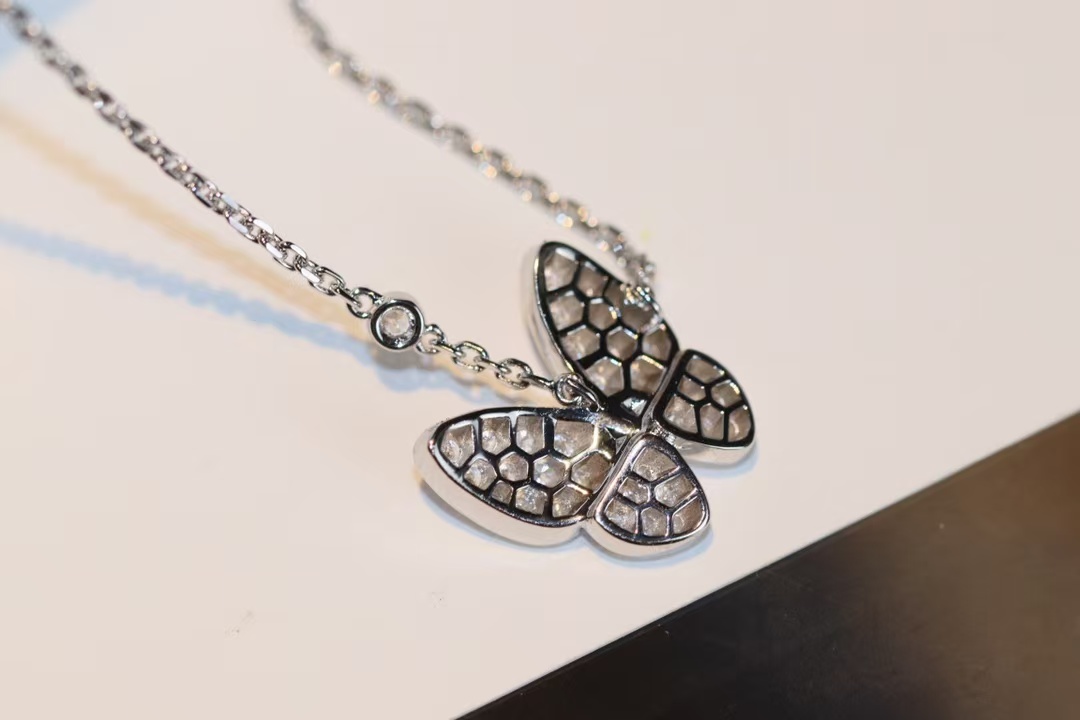 VCA Two Butterfly Pendant Necklace - Best Replica Jewelry™