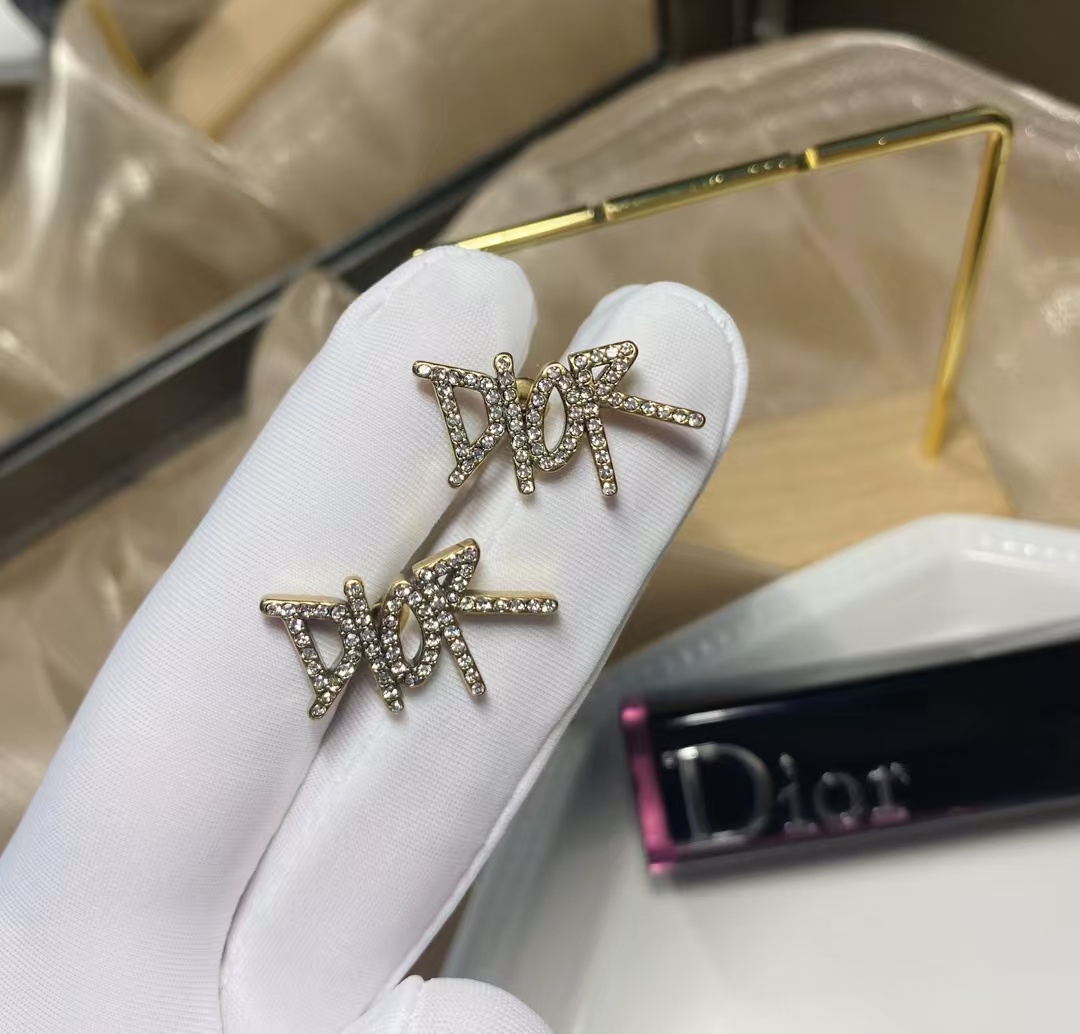 Dior Letters Stud Earrings - Best Replica Jewelry™