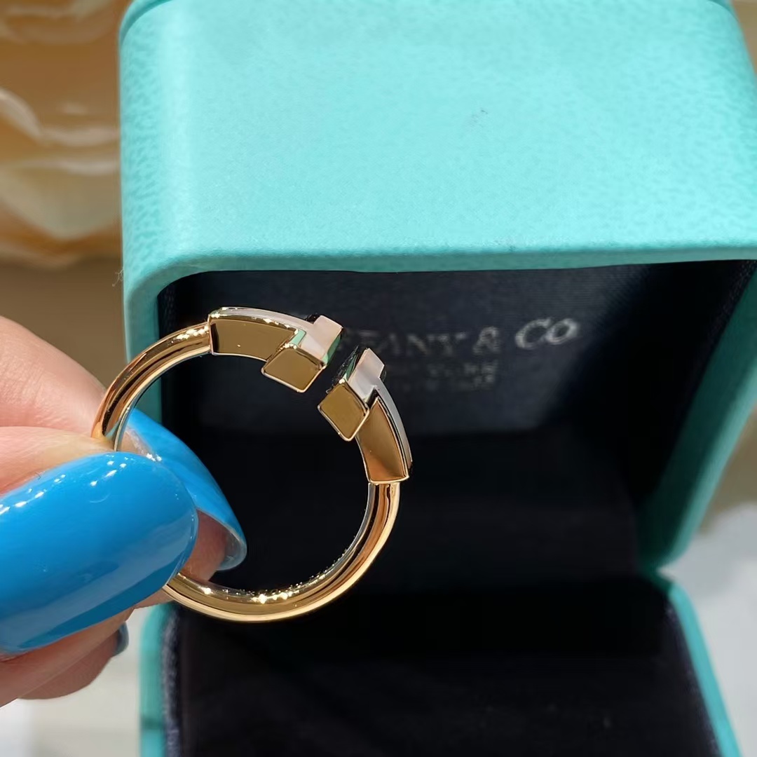 Tiffany Mother of Pearl Double T Ring - Best Replica Jewelry™