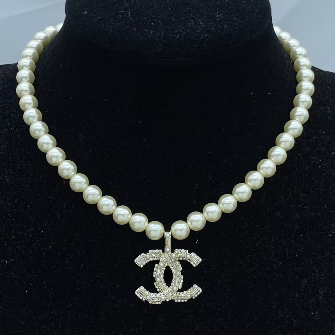 Chanel Big Double C Pendant Pearl Necklace - Best Replica Jewelry™
