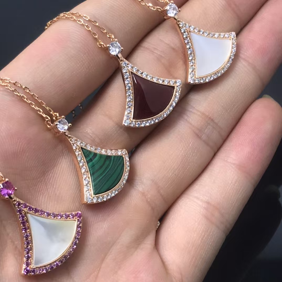 Bvlgari Divas' Dream Necklace - Best Replica Jewelry™