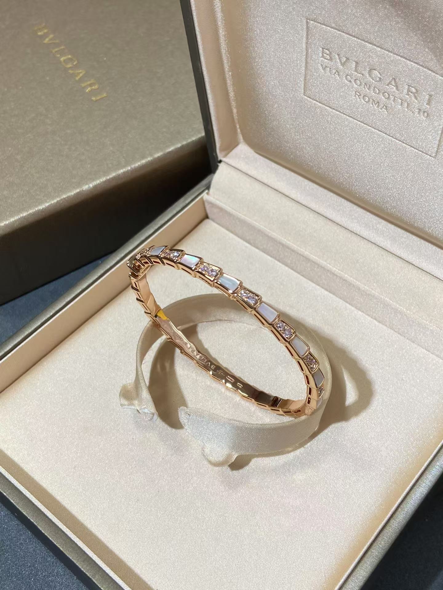 Bvlgari Serpenti Viper Bracelet Bangle in Rose Gold - Best Replica Jewelry™