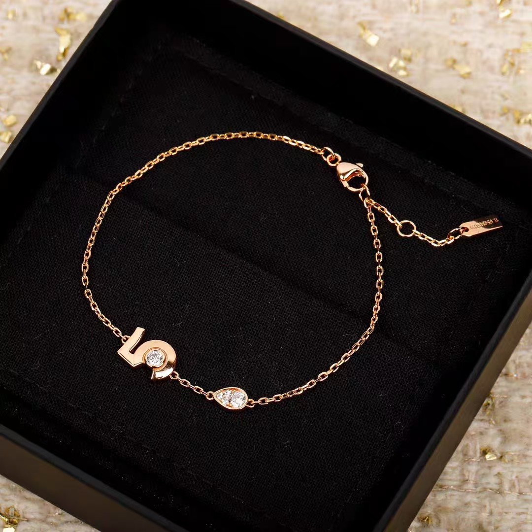 Chanel NO.5 Bracelet - Best Replica Jewelry™