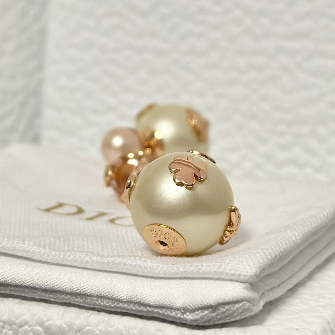 Dior New Two Pearls Stud Earrings - Best Replica Jewelry™
