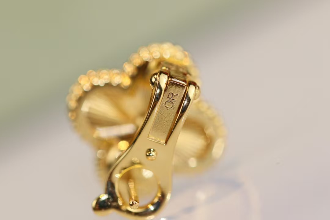 VCA Vintage Alhambra Earrings - Best Replica Jewelry™