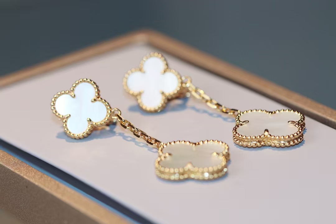 VCA Magic Alhambra Earrings, 2 Motifs - Best Replica Jewelry™