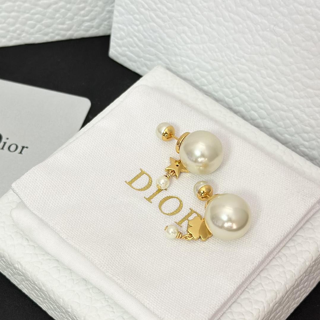 Dior Asymmetric Star Clover Dangle Pearl Earrings - Best Replica Jewelry™