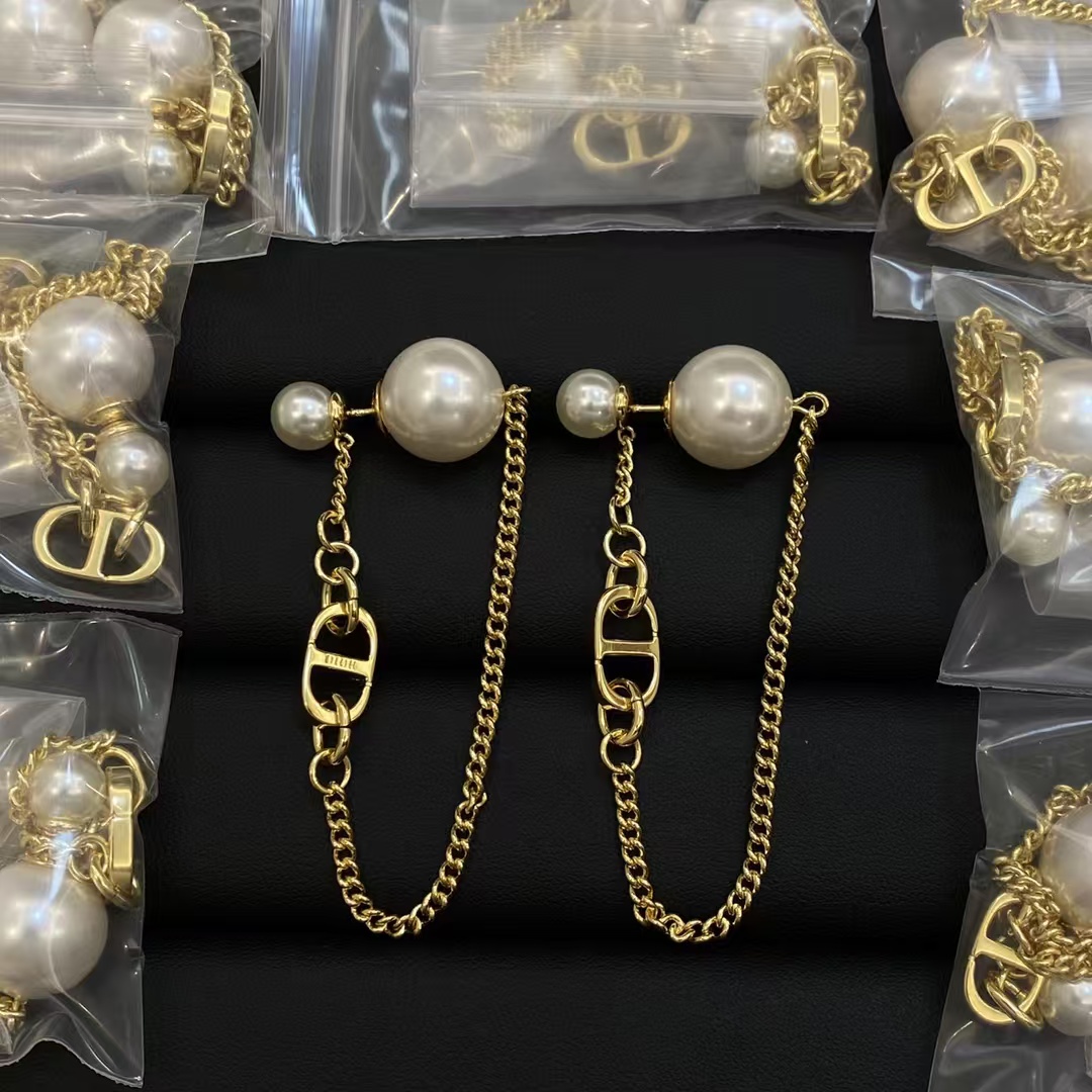 Dior Chain Dangle Pearl Earrings - Best Replica Jewelry™