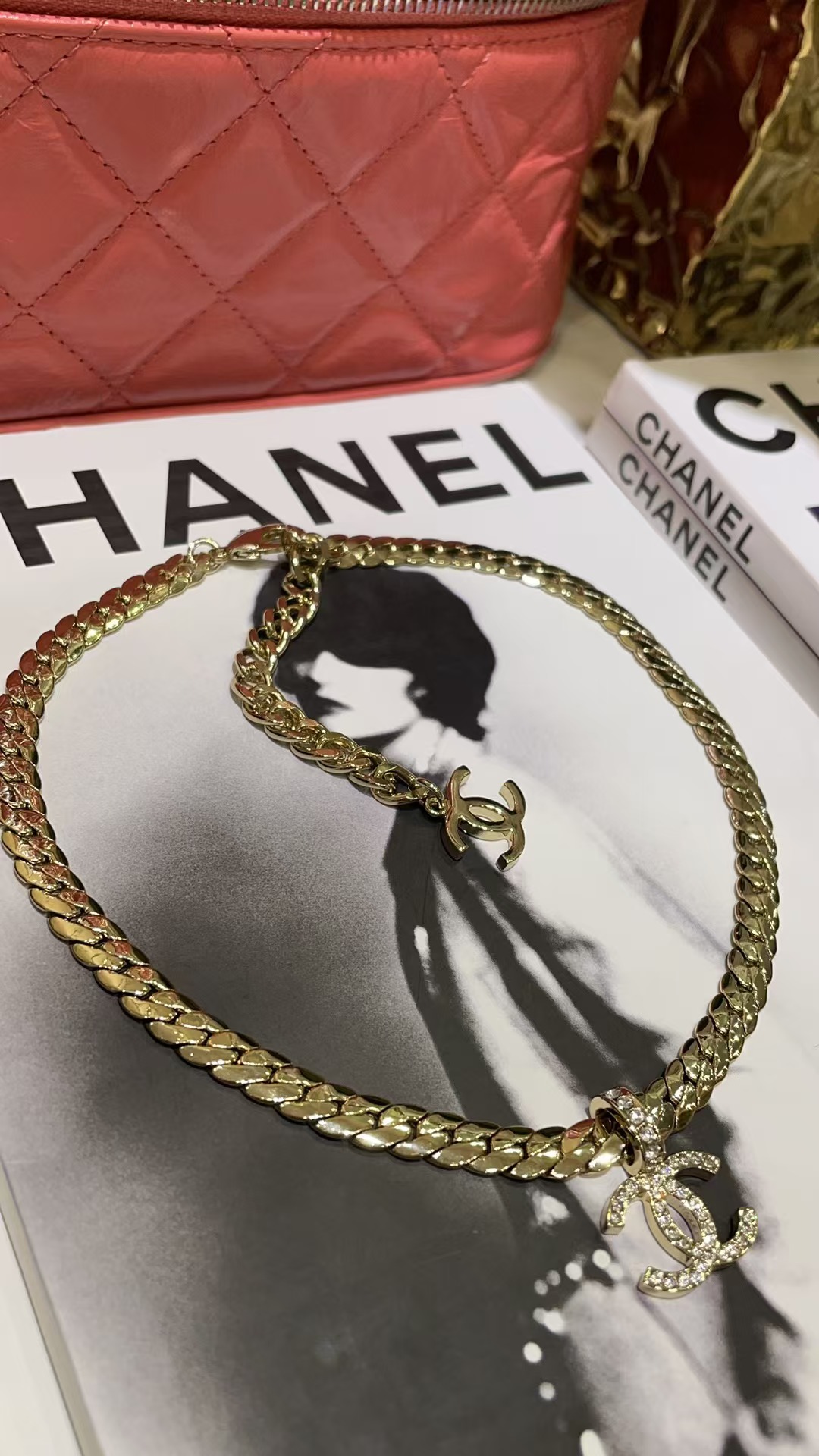 Chanel Chunky Flat Cuban Chain Necklace - Best Replica Jewelry™