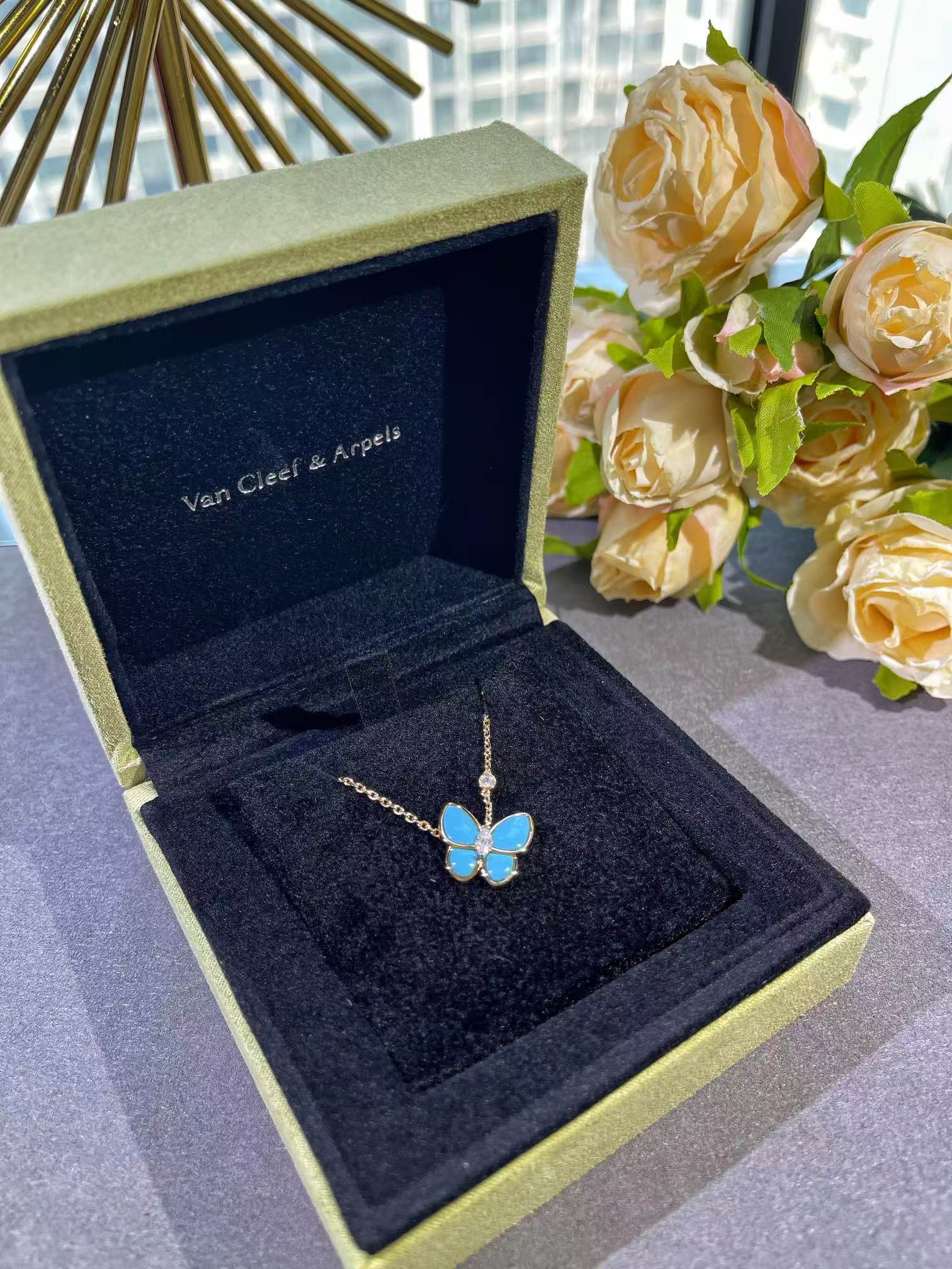 VCA Two Butterfly Pendant Necklace - Best Replica Jewelry™