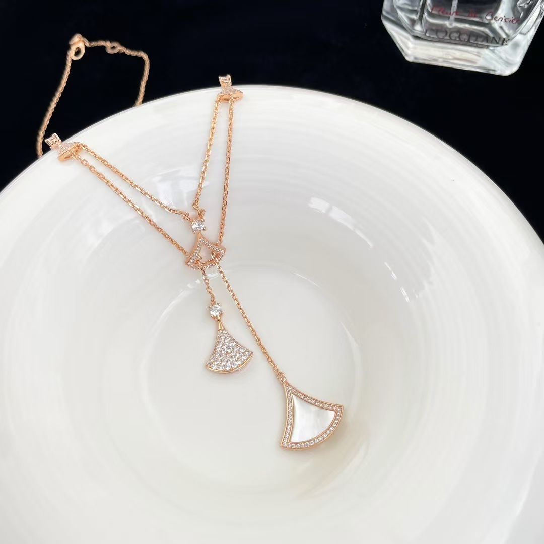 Bvlgari Divas' Dream Necklace - Best Replica Jewelry™