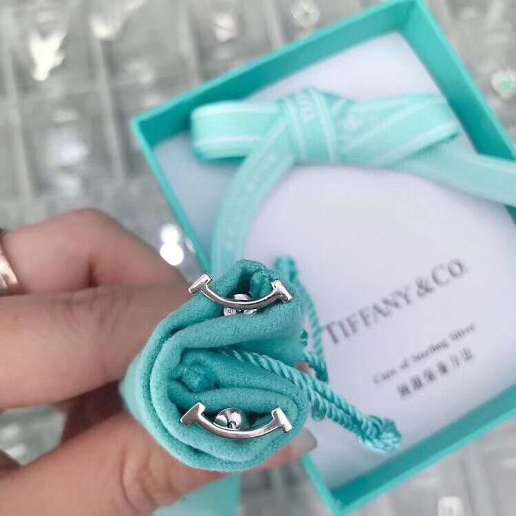 Tiffany T Smile Earrings - Best Replica Jewelry™