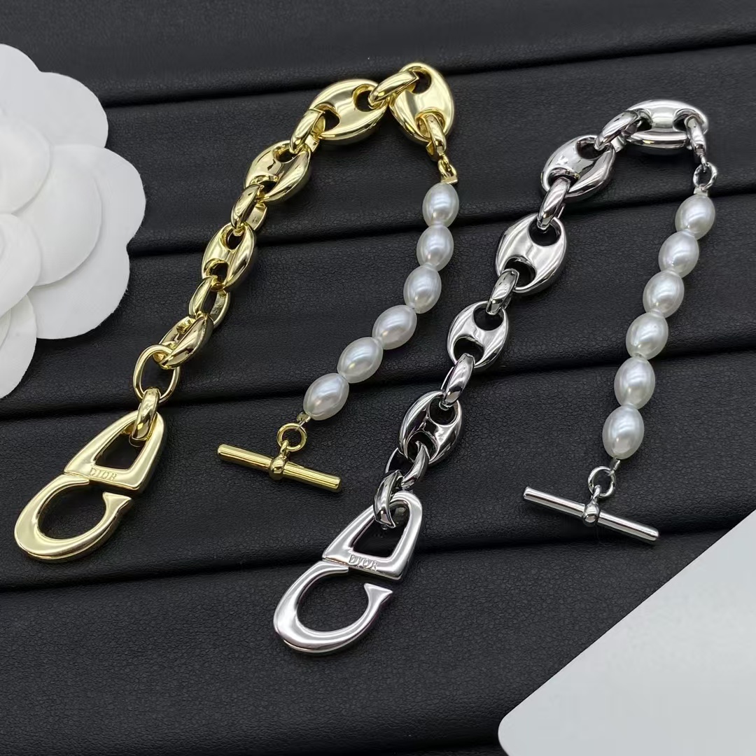 Dior Pearl and Chain Bracelet - Best Replica Jewelry™