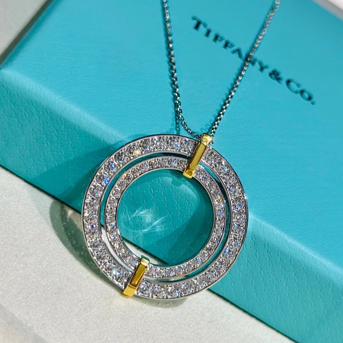 Tiffany Mixed Metal Color Large Round Pendant Necklace - Best Replica Jewelry™