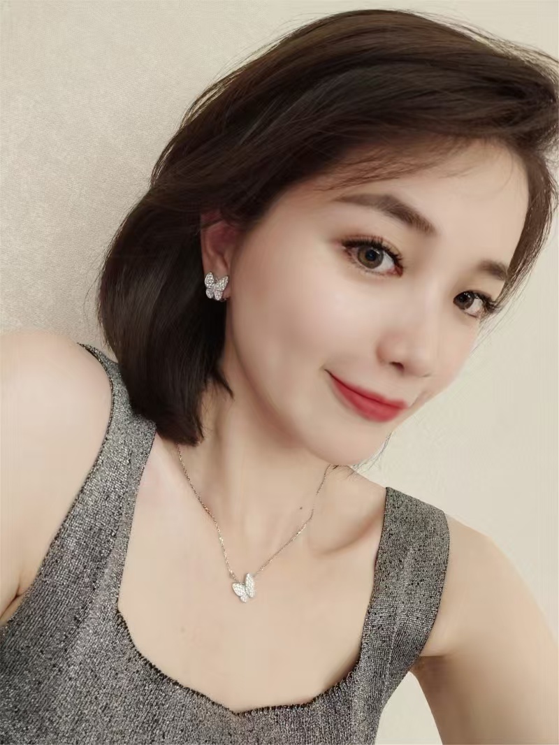 VCA Two Butterfly Earrings - Best Replica Jewelry™