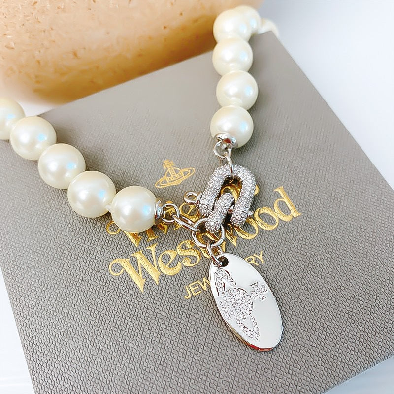 Vivienne Westwood Horseshoe Clasp Saturn Pearl Necklace - Best Replica Jewelry™