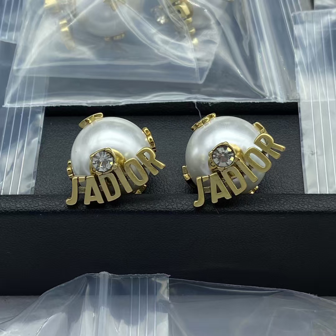 Dior JADIOR Paved on Pearl Stud Earrings - Best Replica Jewelry™