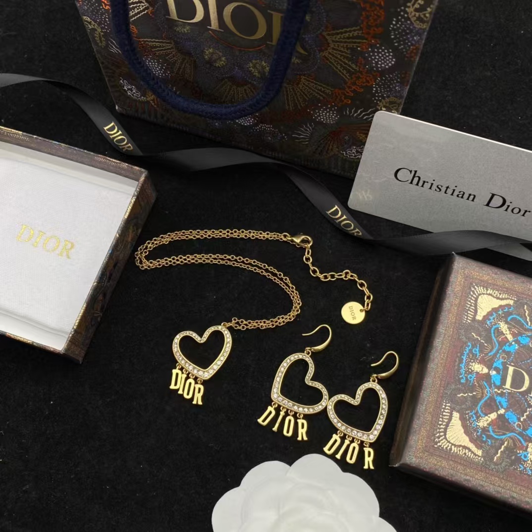 Dior Letters Heart Necklace and Earrings - Best Replica Jewelry™