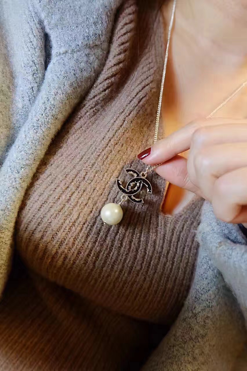 Chanel Black Double C Pearl Drop Pendant Necklace - Best Replica Jewelry™