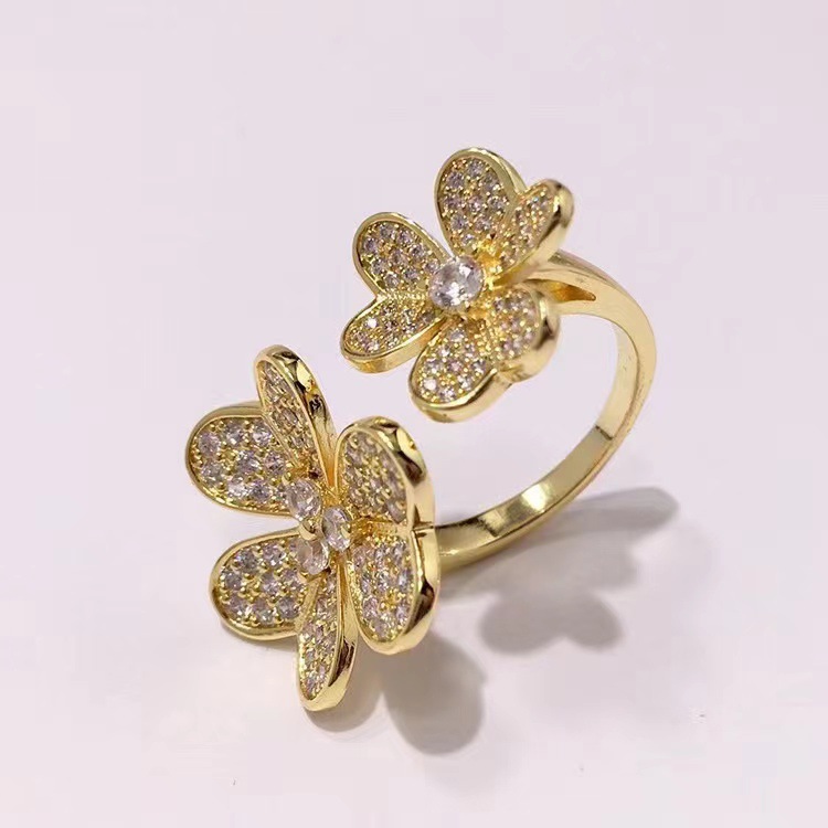 VCA Four Leaf Clover Ring - Best Replica Jewelry™