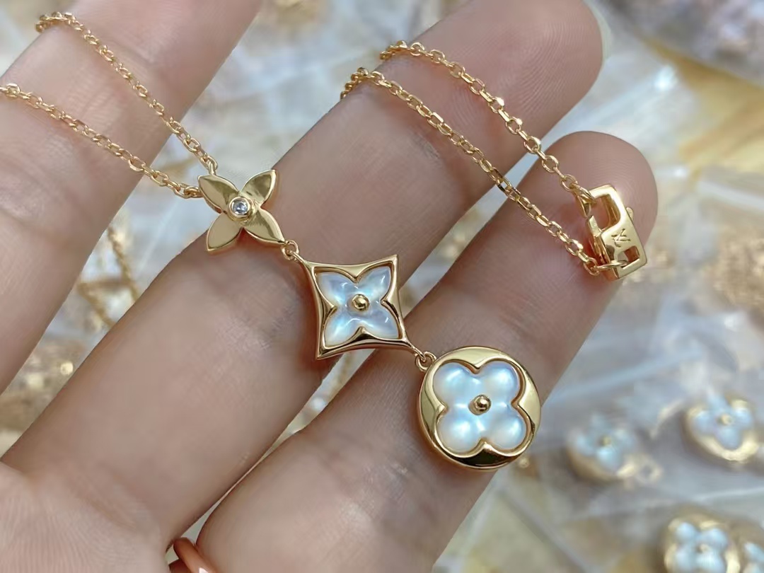 Louis Vuitton Color Blossom Lariat Necklace - Best Replica Jewelry™