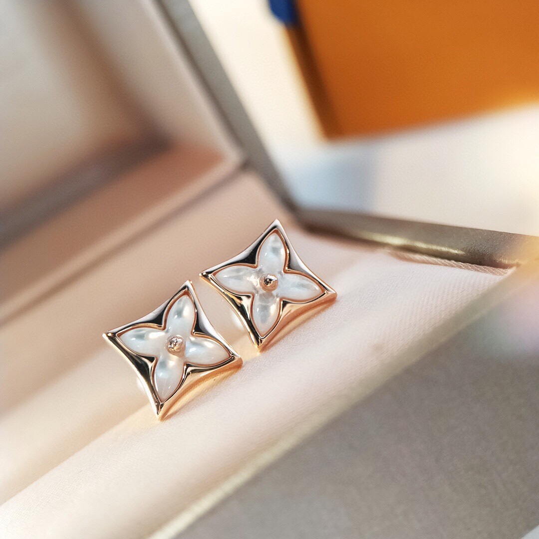 Louis Vuitton Rose Gold White Mother of Pearl Blossom Earrings Necklace - Best Replica Jewelry™