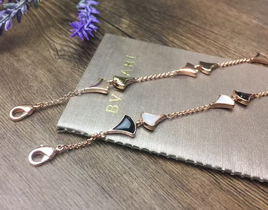 Bvlgari Divas’ Dream Bracelet - Best Replica Jewelry™