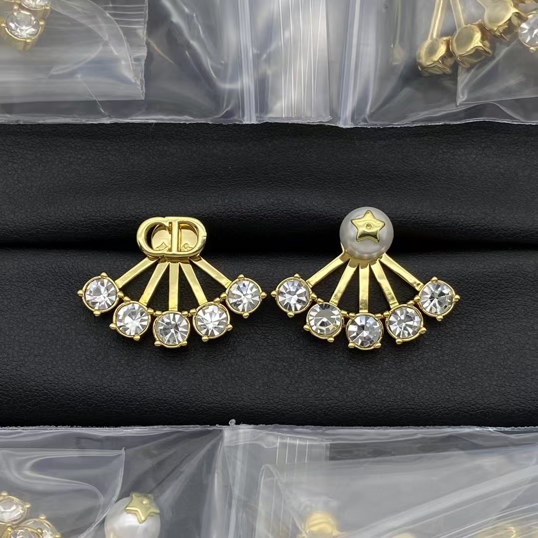 Dior Asymmetric Diamond Paved Stud Earrings - Best Replica Jewelry™