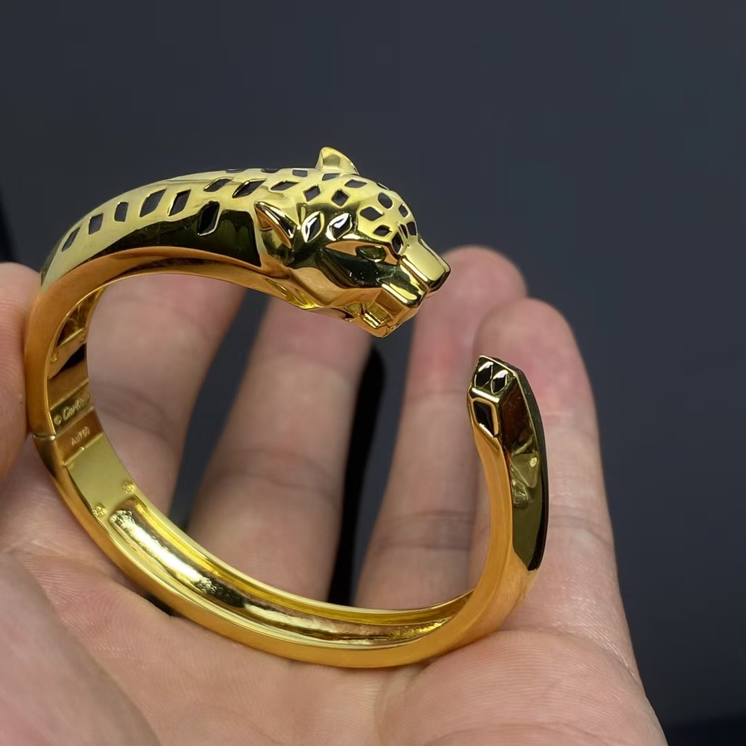 Cartier Leopard Head Panthère de Bracelet Bangle - Best Replica Jewelry™
