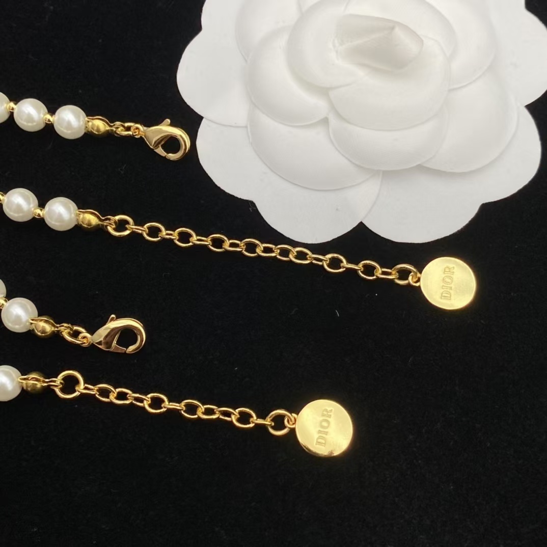 Dior Classic Pearl Bracelet - Best Replica Jewelry™